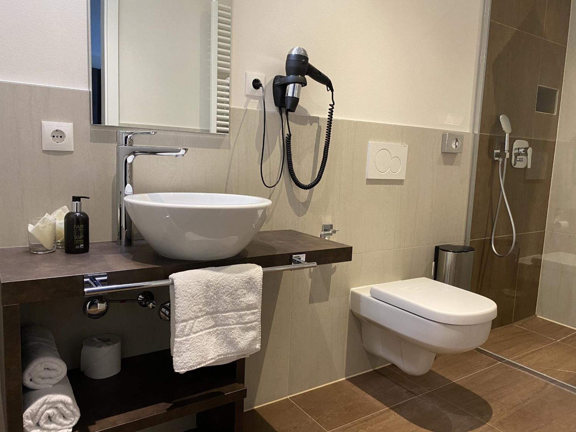 Hotel-Jakobslust Grünstadt Δωμάτιο φωτογραφία